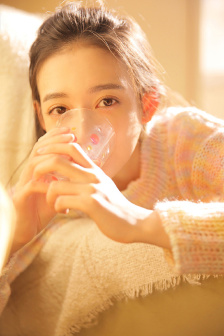 女裙底部从下往上看图片